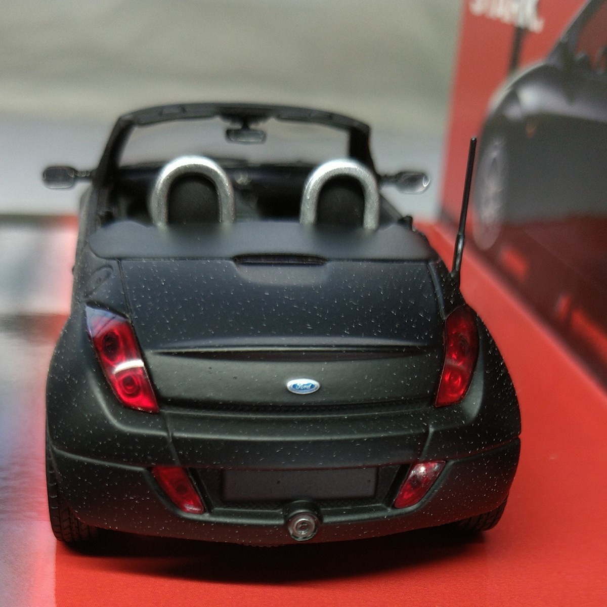 ミニカー 1/43 ミニチャンプス  Ford  Streetka  'Fulda'  2003  Limi 2204 pcs.