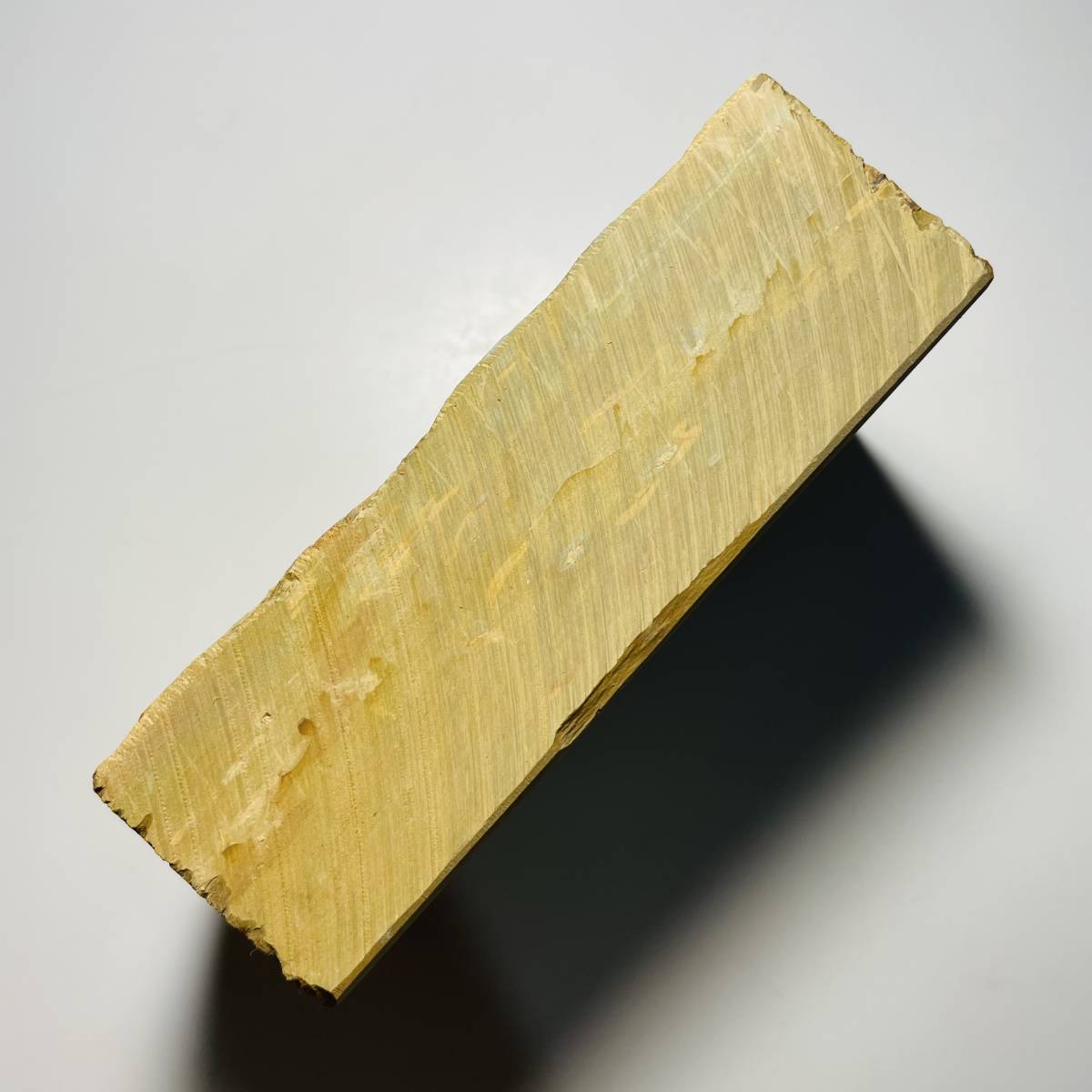 天然砥石 正本山合砥 色物 黄色系 1158g 仕上げ砥石 / 鉋鑿大工 天然砥石 正本山合砥 色物 黄色系 1158g 仕上げ砥石 / 鉋鑿大工