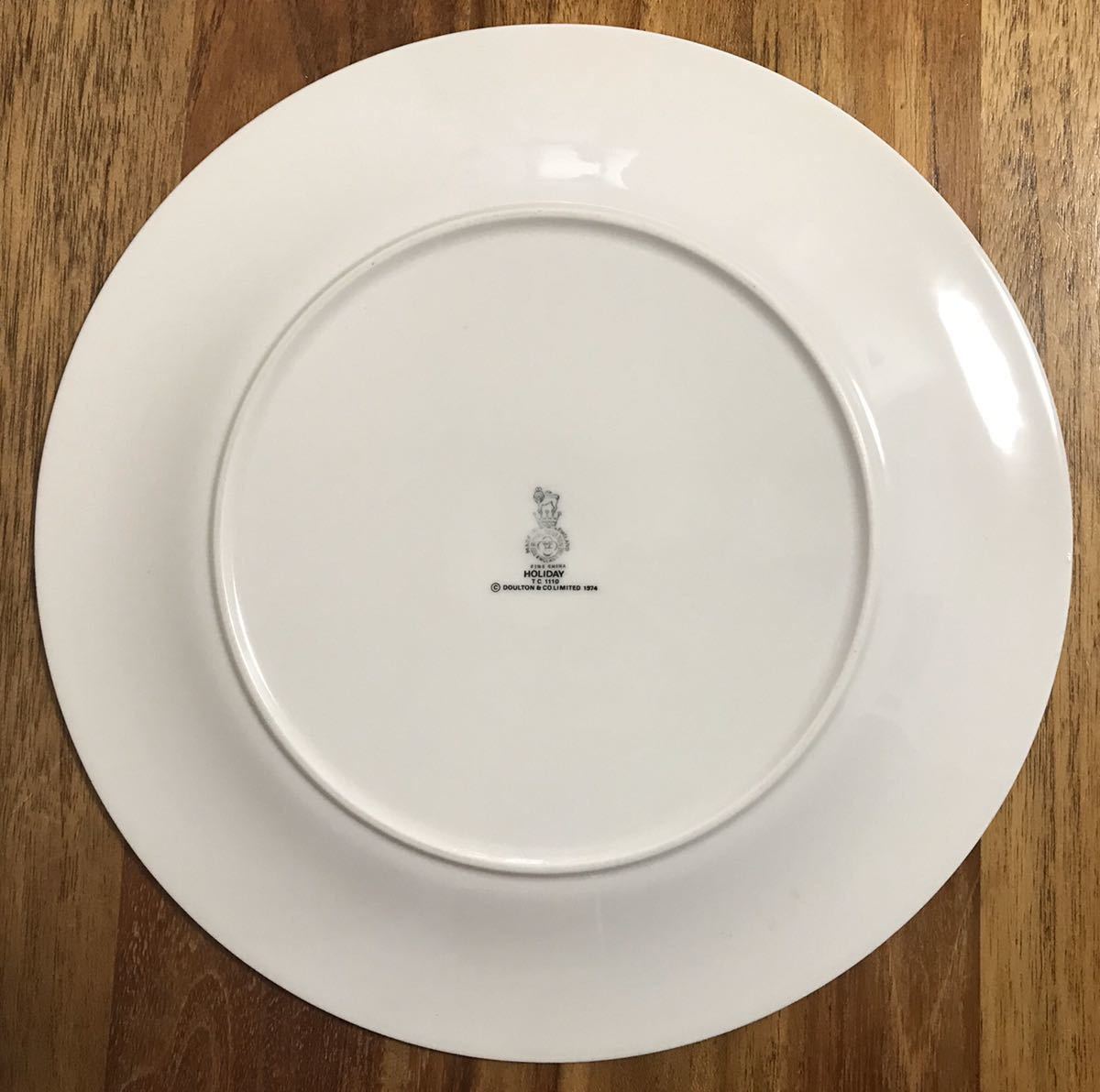  Britain .. purveyor ROYAL DOULTON HOLIDAY large plate . medium-sized dish 26×2 20×2 free shipping 