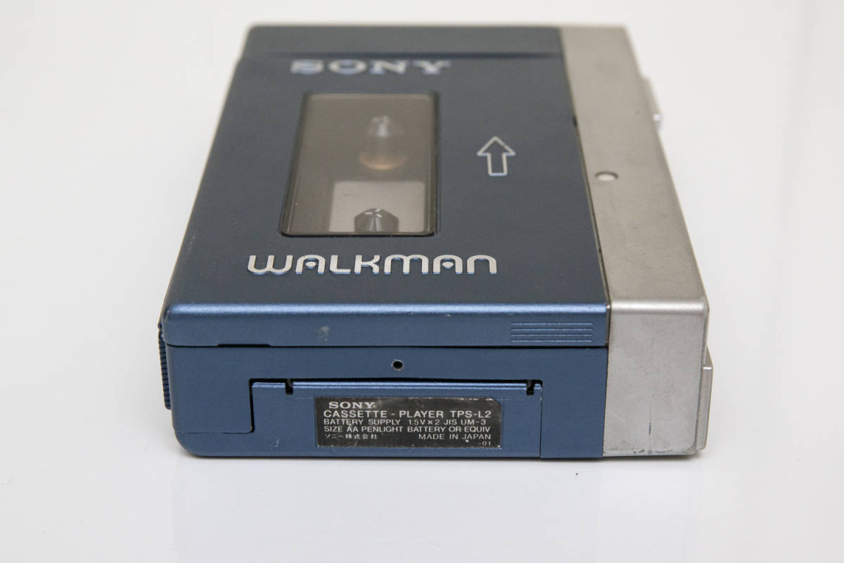 SONY WALKMAN TPS-L2 初代カセットウォークマン 通電確認済み ジャンク扱いで_画像7