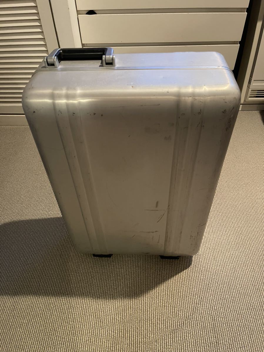 ゼロハリバートン ZERO HALLIBURTON スーツケース アルミ 4輪
