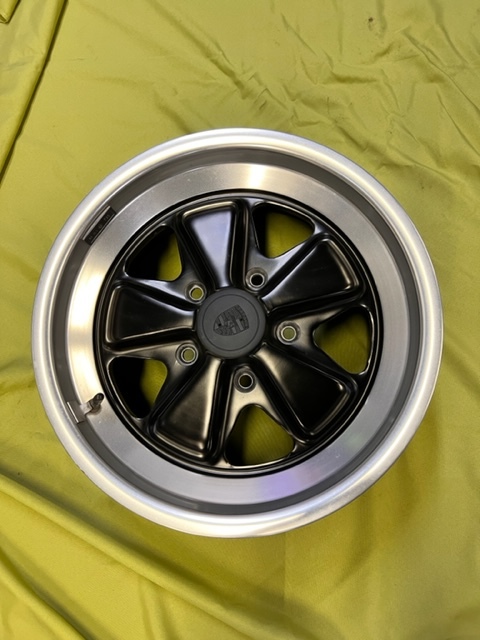 フックスアロイ PORSCHE 16x6 16x7 アロイホイール 930 ポルシェ