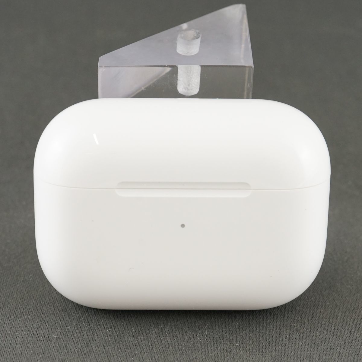 V6034 Apple AirPods Pro エアーポッズ プロ 充電ケースのみ USED超美品 ワイヤレス充電 イヤホン Qi MWP22J/A A2190 正規 純正 完動品 KR_画像2