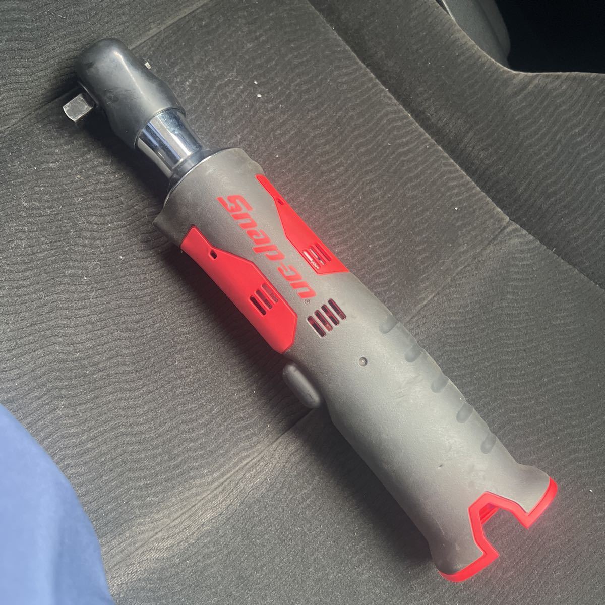 スナップオン 電動ラチェット 3/8 Snap-on www.falconofs.com