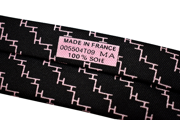 N-2598* бесплатная доставка * очень красивый товар *HERMES PARIS Hermes Париж 005504T09 MA* Франция производства черный чёрный цвет H Logo рисунок шелк галстук 