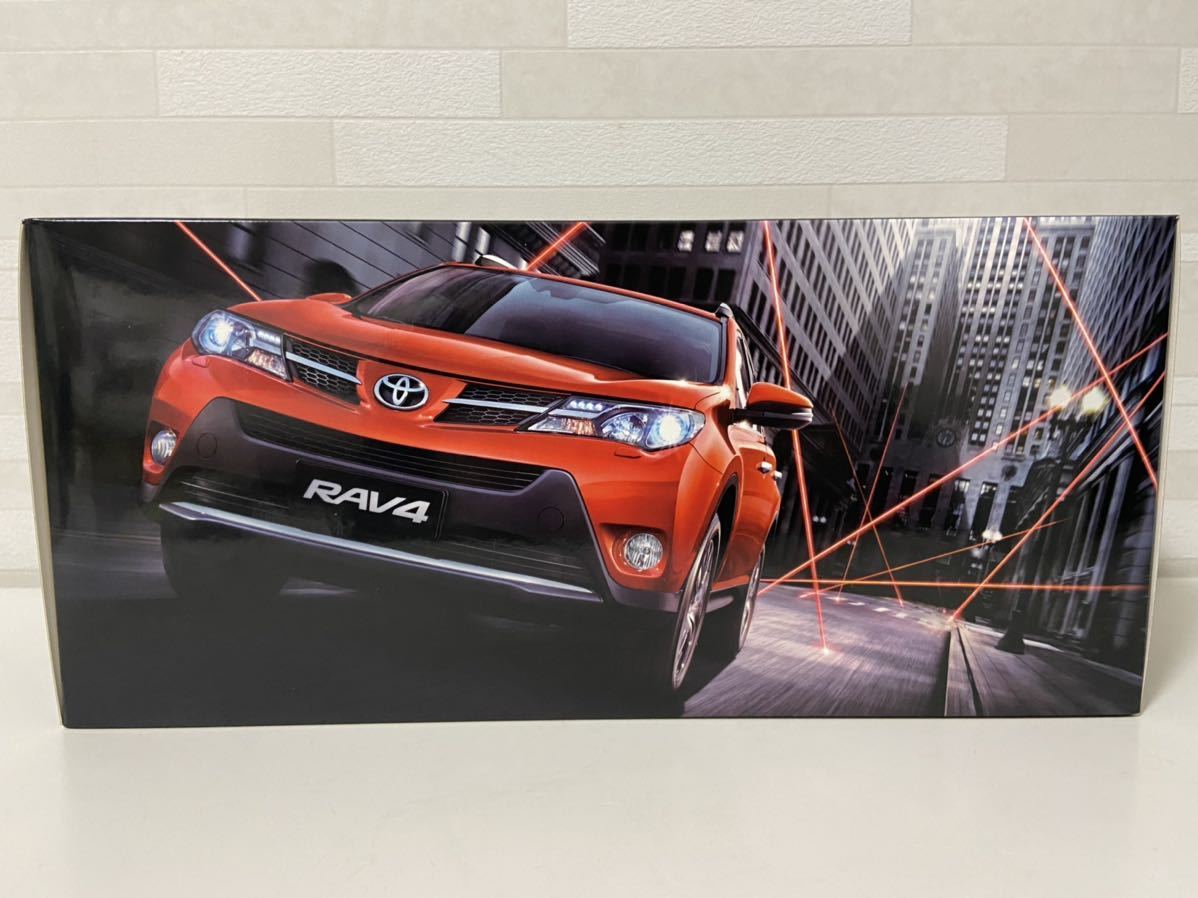 即決 特注 1/18 トヨタ RAV4 ホワイト TOYOTA www.hch24.com