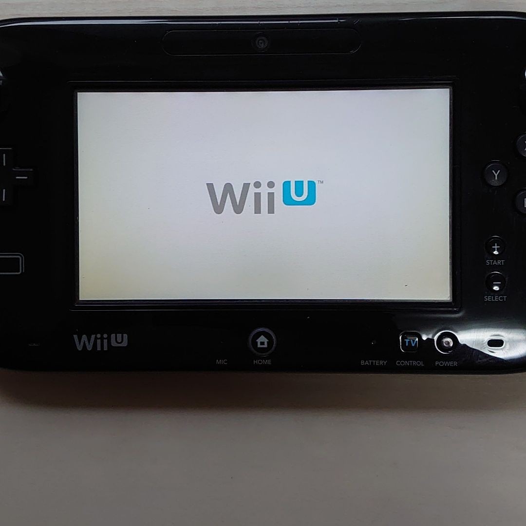 Wii U 32GB 黒 ソフトやハンドル、コントローラーなど色々セット※箱あり