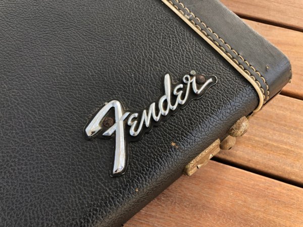 ヤフオク! - Fender USA 70's Original Hard Case STRATOCAST