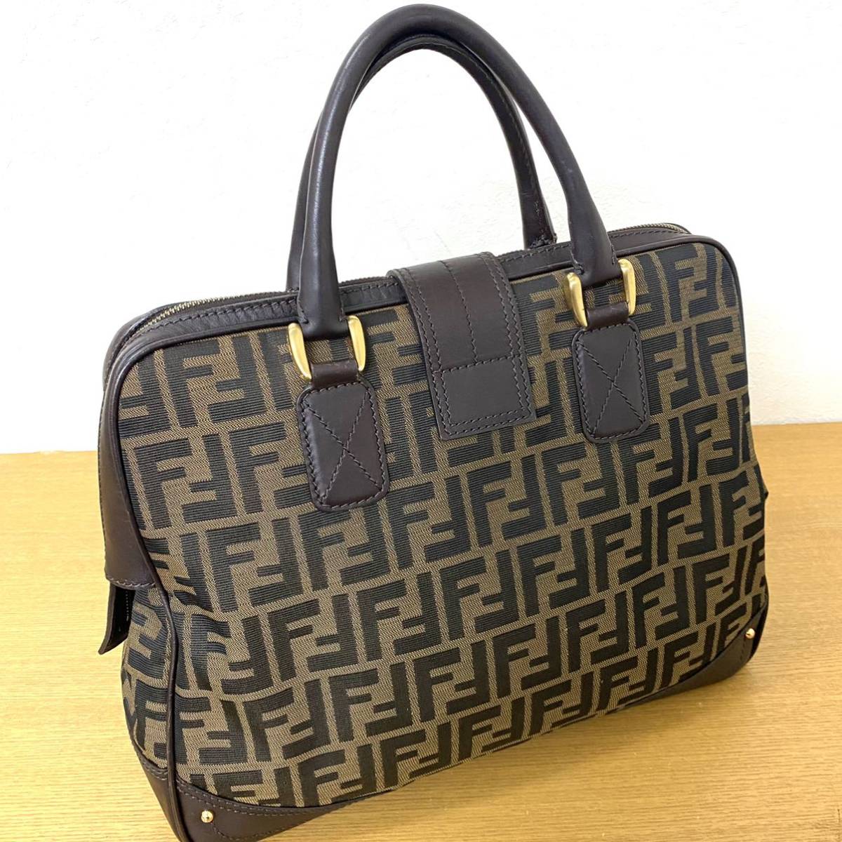 FENDI フェンディ ズッカ ハンドバッグ ボストンバッグ 柄 ブラウン FENDI フェンディ ズッカ ハンドバッグ ボストンバッグ 柄 ブラウン