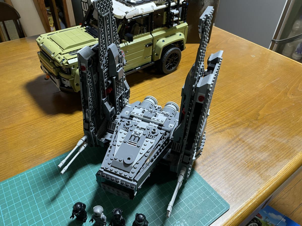 レゴ スター・ウォーズ 75104 カイロ・レンのコマンドーシャトル