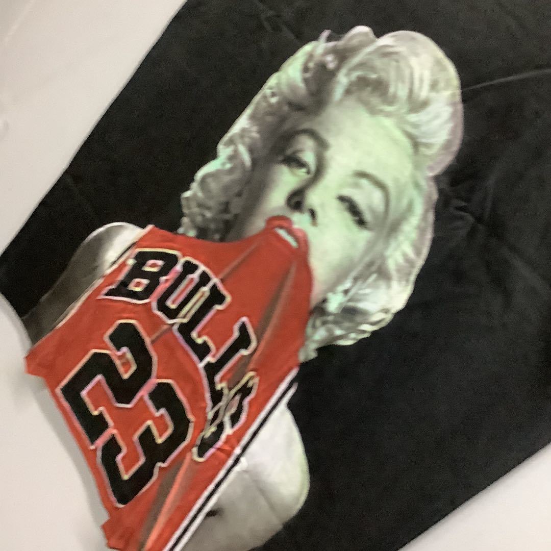 DBR7E. デザインTシャツ XXXLサイズ Marilyn Monroe BULLS 23 赤 マリリンモンローの画像6