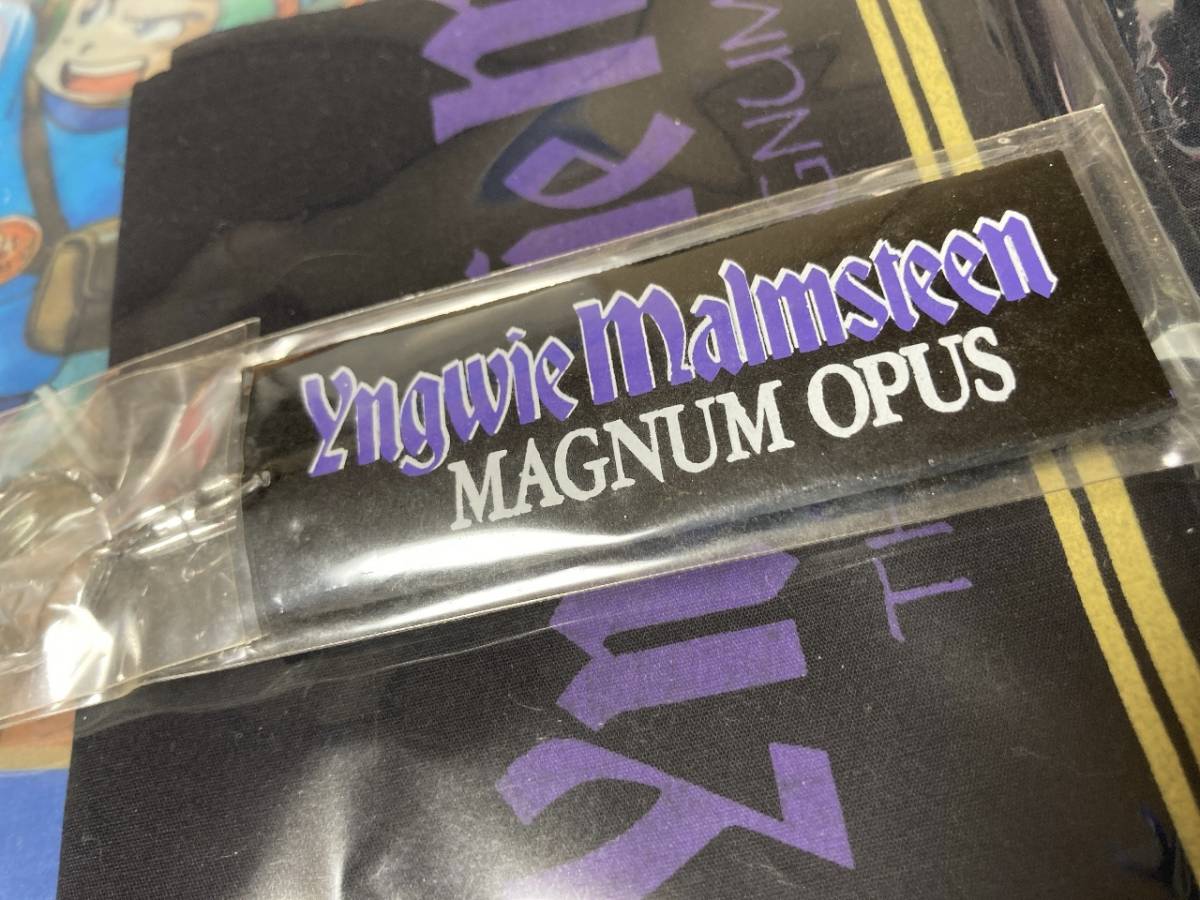 イングウェイ・マルムスティーン　1995年　magnum opus 大判ハンカチとキーホルダー★Yngwie Malmsteen キーチェーン_画像2