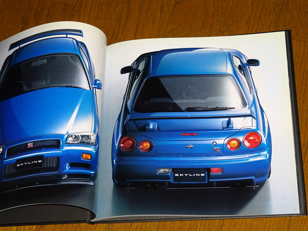 ■1999年 R34 スカイライン GT-R ハードカバーカタログ■の画像2