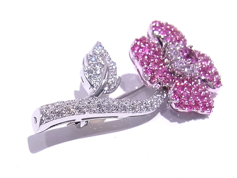 750 K18WG white gold brooch flower motif flower diamond pink sapphire [ used ][ degree A][ No-brand ]