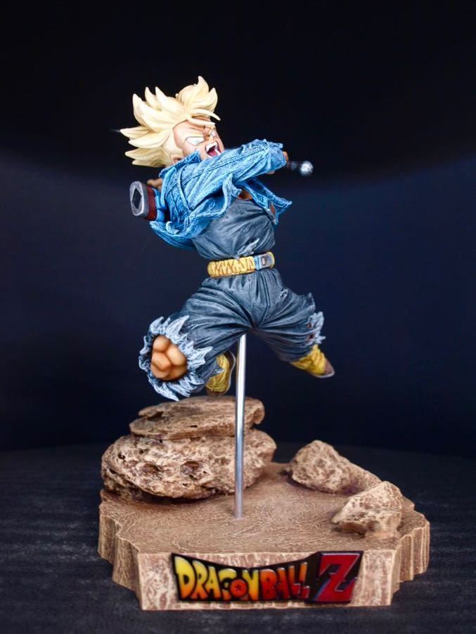 ドラゴンボールZ トランクス フィギュア リペイント ロゴ入り台座制作