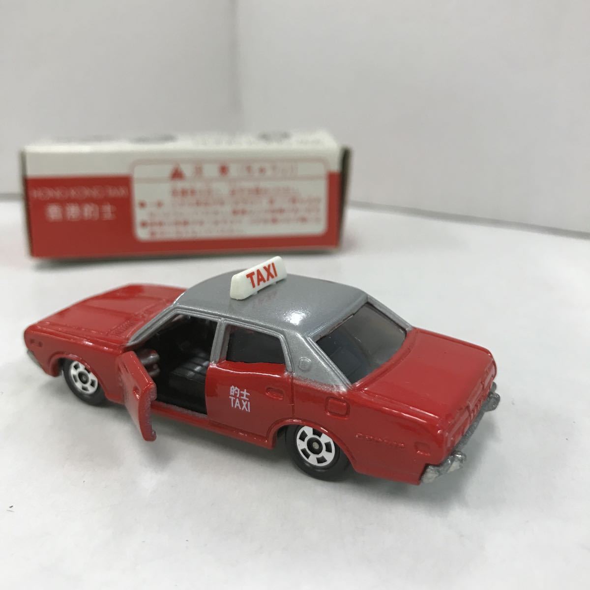 特注】トミカ 日産 セドリック 2800 SGL 香港 タクシー 的士 特注】トミカ 日産 セドリック 2800 SGL 香港 タクシー 的士