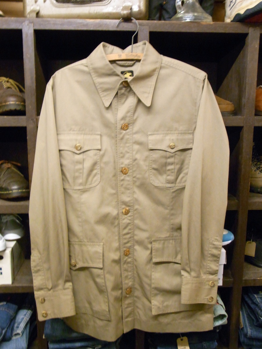 MADE IN CANADA HUNTING WORLD DIOLEN COTTON SAFARI JACKET SIZE 40 Vintage Hunting World Safari jacket 