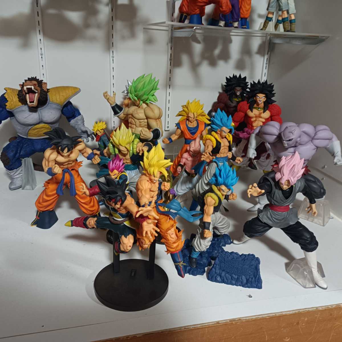 ドラゴンボール フィギュアまとめ売り １６体 レア 魔人ブウ プライズ-