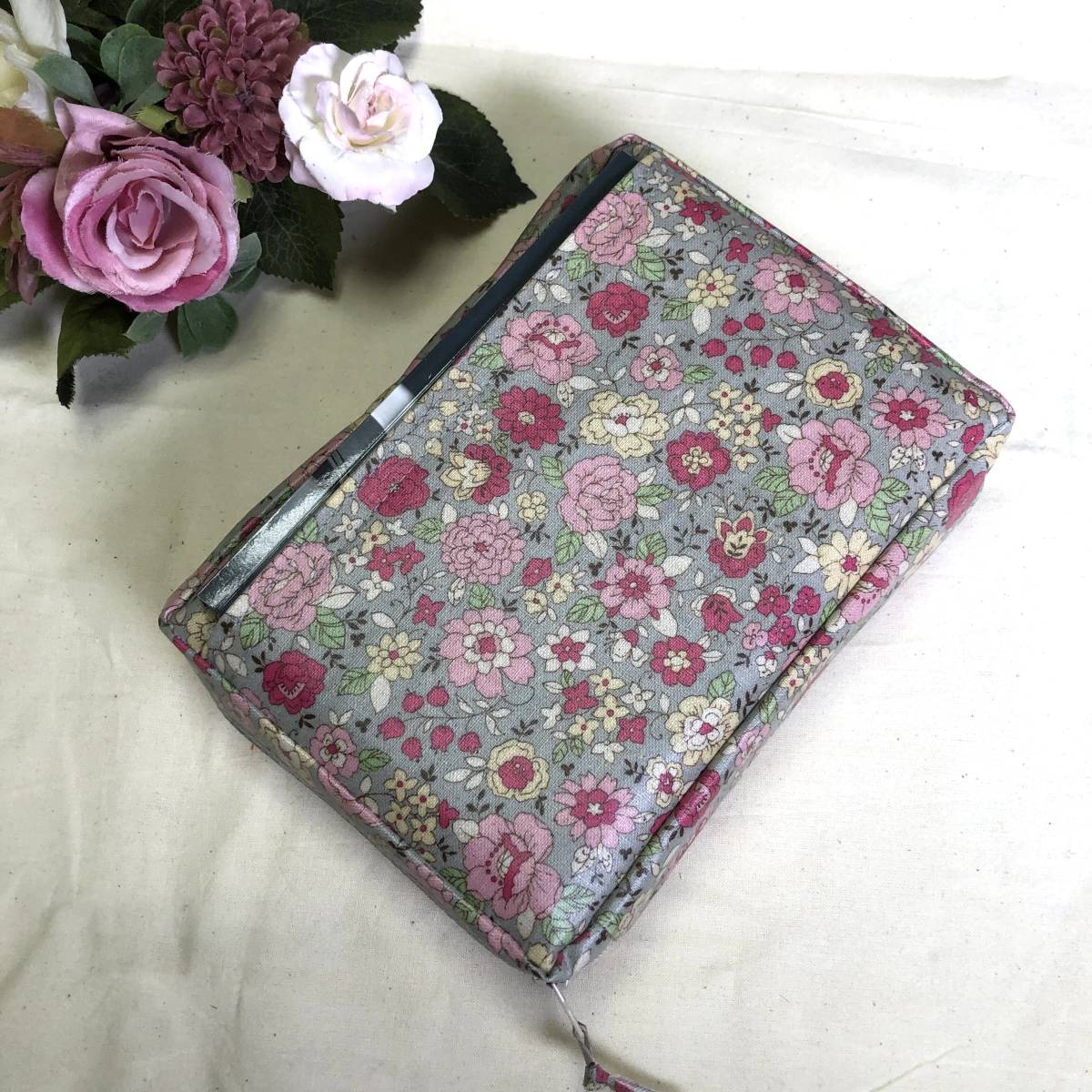 69* one side with pocket *2019 year modified . version * new world translation * normal version . paper cover *YUWA gray small flower L* hand made 
