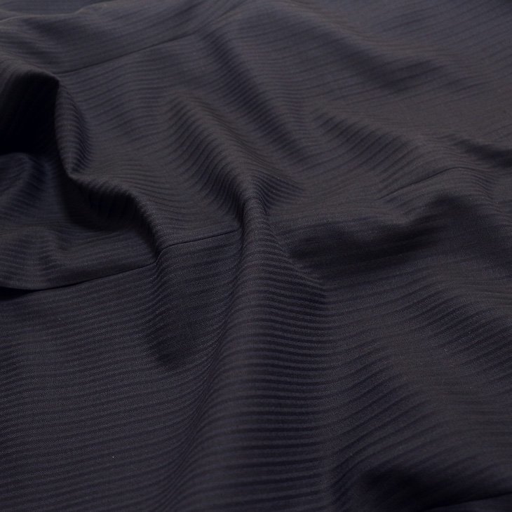 SALE 新品 春夏 エルメネジルドゼニア トラベラー 濃紺ネイビー 織柄調ストライプ 2つボタン ビジネス スーツ (やや細め) A4_画像10
