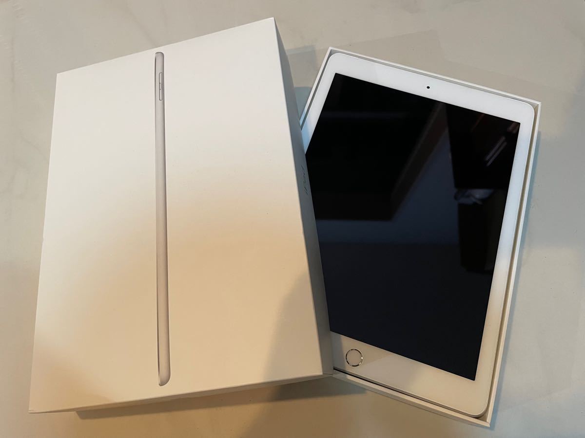美品!iPad 第5世代 2017 128GB SIMフリー おまけ付き Cellular Wi-Fi