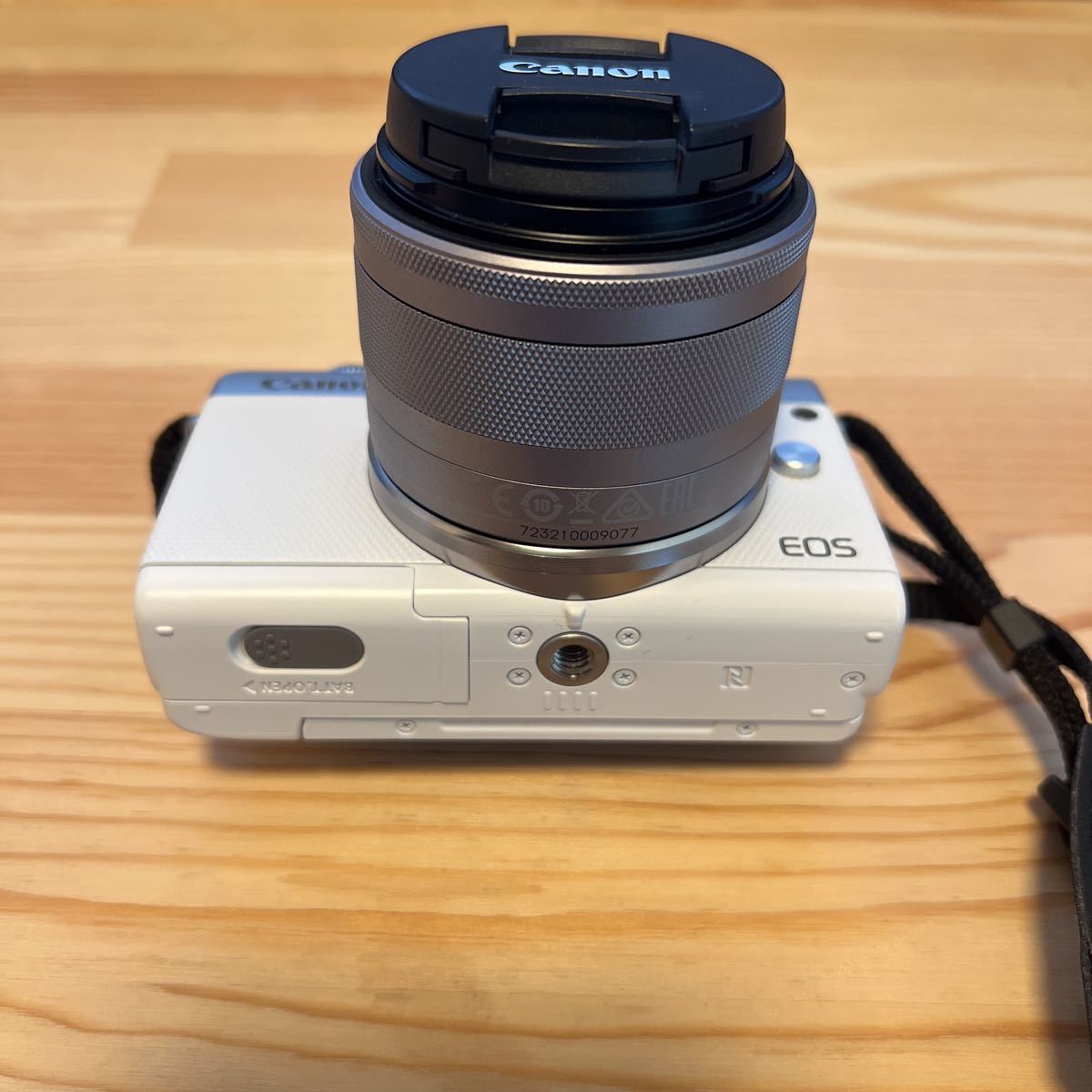 ☆1円中古美品☆Canon ミラーレス一眼カメラ EOS M100 ホワイト