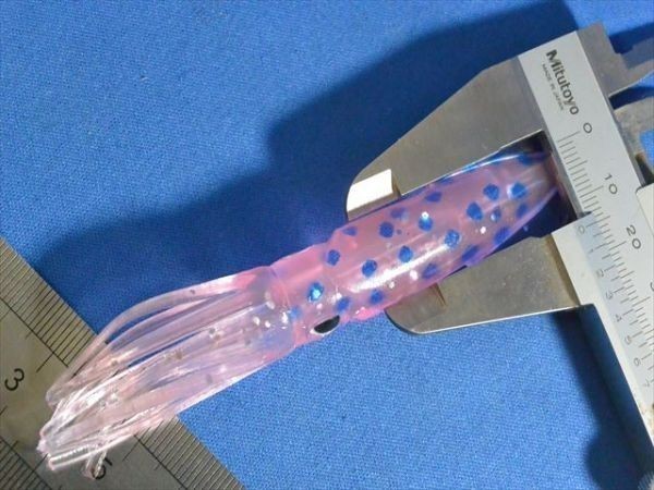 斑点ピンクイカ・10個　10cm イカベイト・イカワーム・ソフトイカ・根魚、青物、マダイ、真鯛、鯛ラバに追加可能_画像3