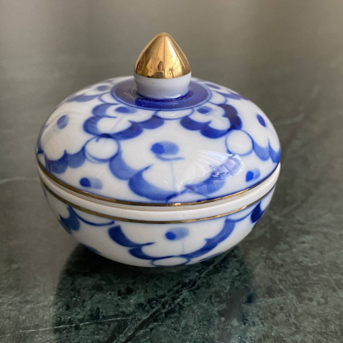 人気絶頂 柴田陶器 小物入れ 花柄 箱付き SHIBATA CHINAWARE amen.com.sg