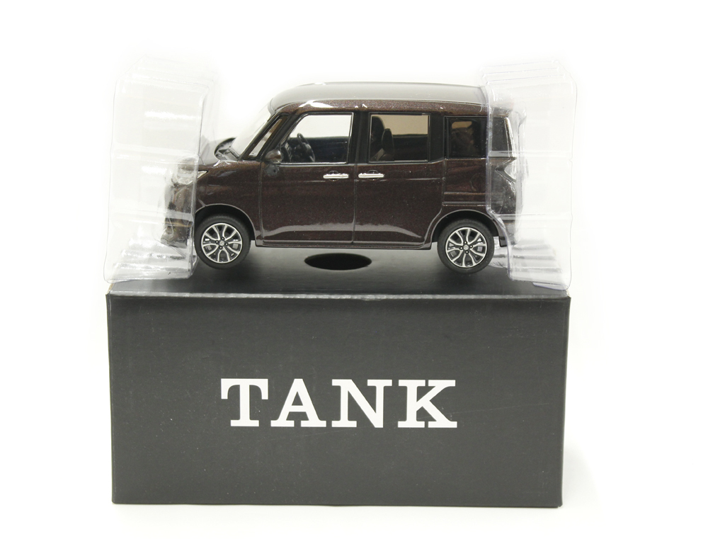 非売品 TOYOTA トヨタ TANK タンク 1/30スケール ダイキャスト製 ミニカー ？R59 プラムブラウン クリスタルマイカ 中古品_画像1