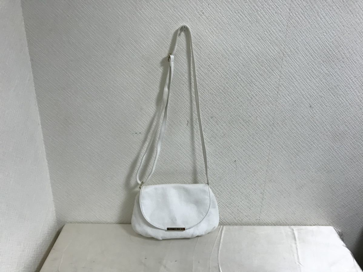 本物ペレッテリアべネタPELLETTERIAVENETA×23区本革レザーミニショルダーポシェットバッグメッセンジャーバックレディース白イタリア製