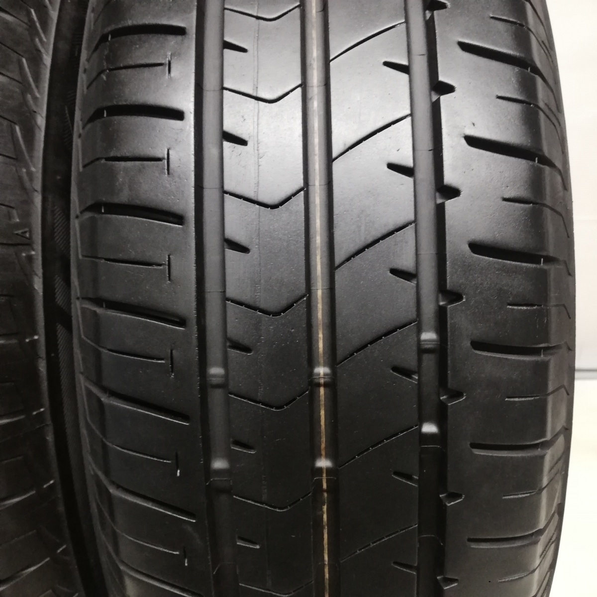 ◆本州・四国は送料無料◆ ＜ノーマルタイヤ 2本＞ 205/70R15 ブリヂストン エコピアNH100RV '16 85% エクストレイル ジムニー ハイエース_画像2