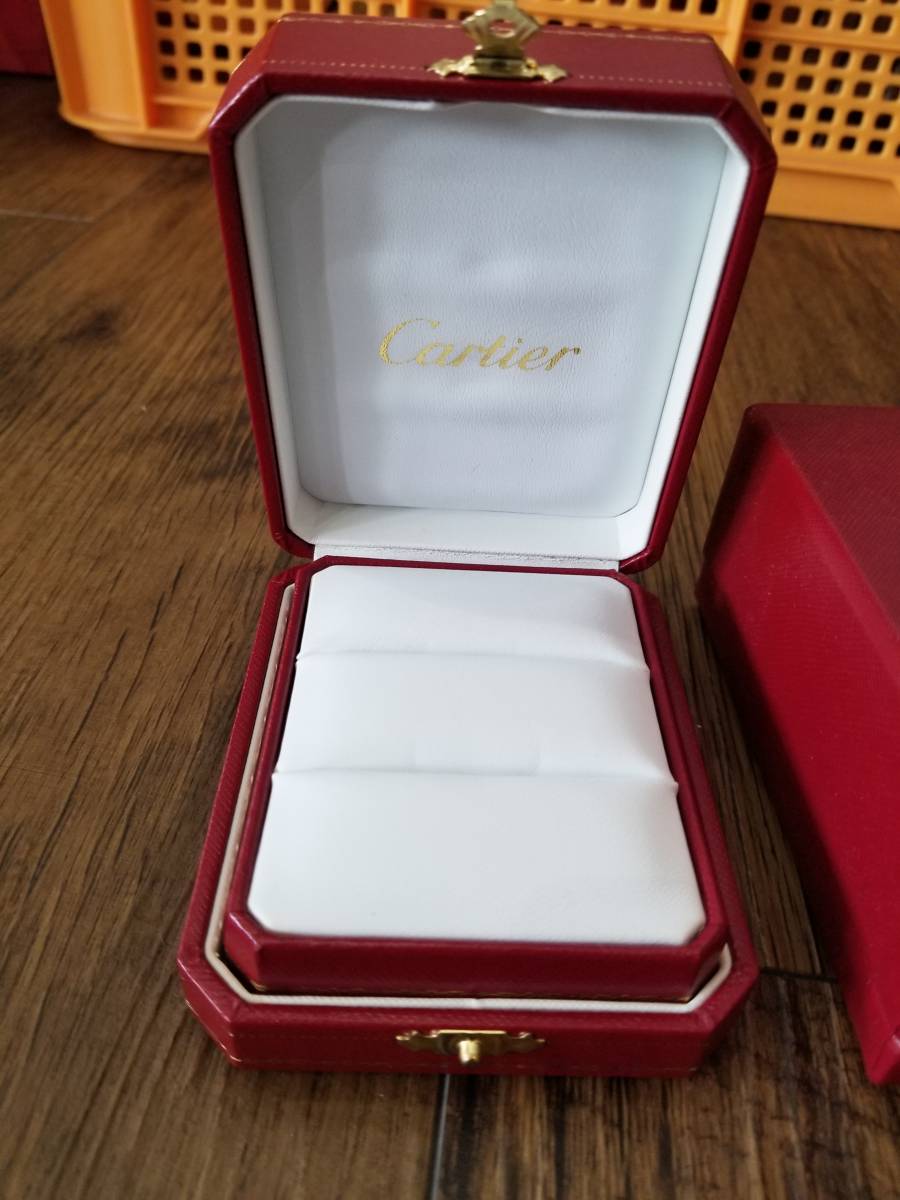 ■【41506E】美品激安★本物保証　Cartier　カルティエ　結婚指輪用？　2段　リングジュエリーボックス　外箱付■_画像2