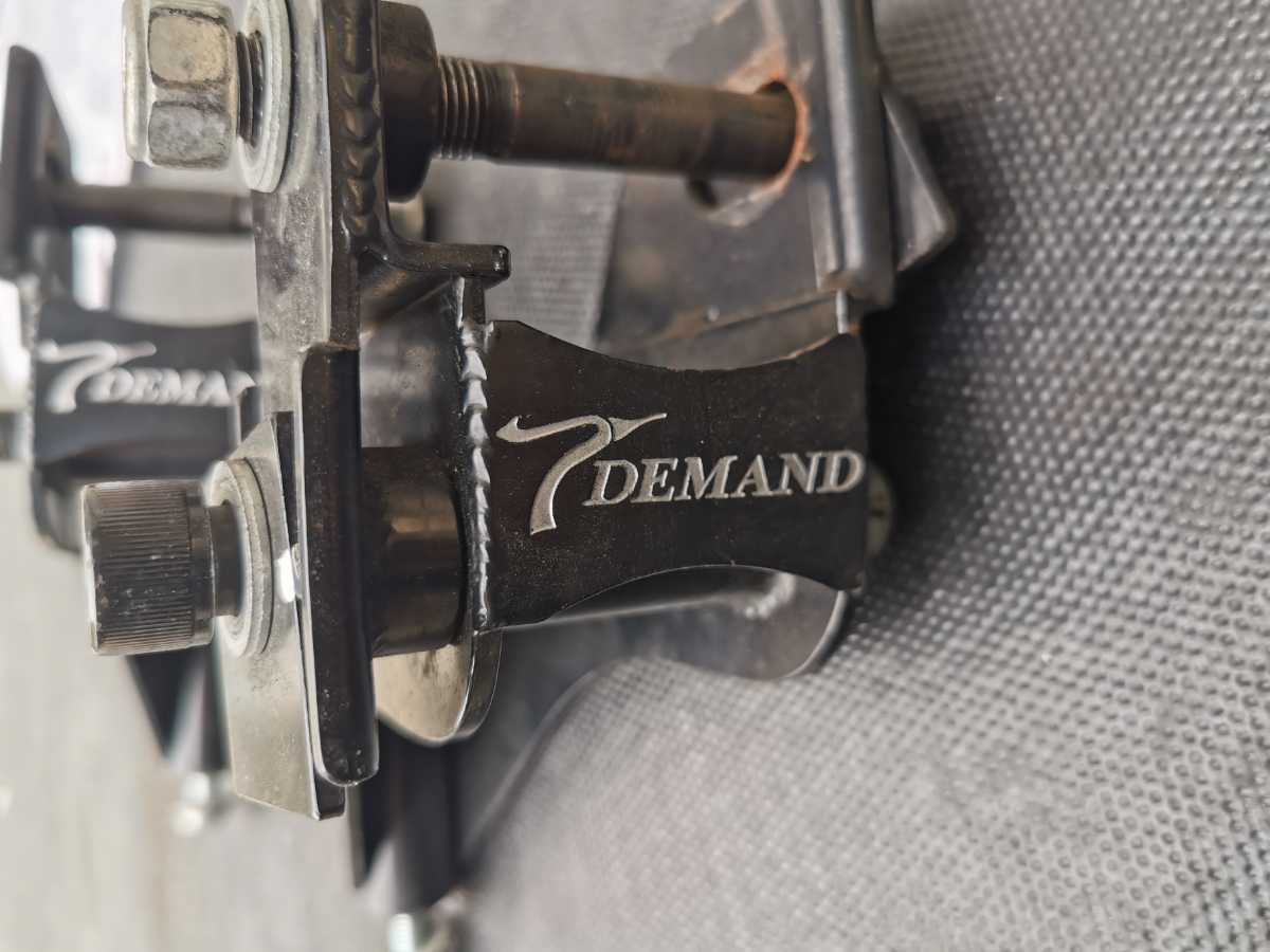 Yahoo!オークション - 送料無料 エルグランド E52 T-DEMAND リア Yahoo!オークション - 送料無料 エルグランド E52 T-DEMAND リア