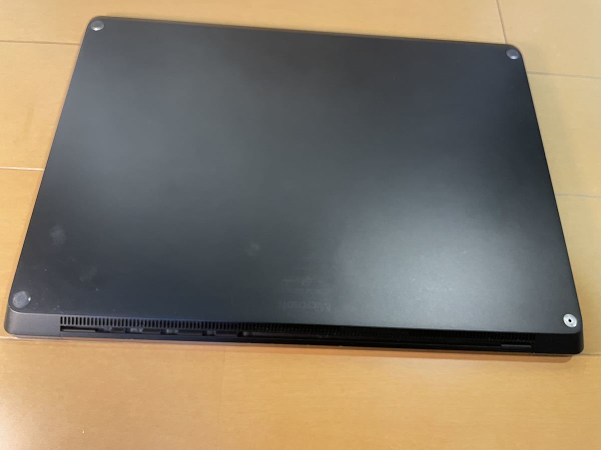 Microsoft Surface Laptop 2 / Core i5-8250U / 8GBメモリ / 256GB / 通電確認/Model 1769 /ジャンク_画像4