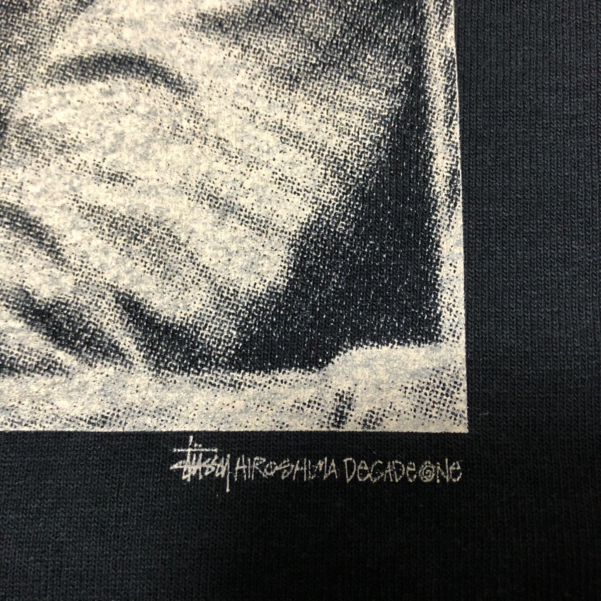 □ 新品 □ STUSSY 広島 チャプト 10 周年 記念 限定 Tシャツ □ 新品 □ STUSSY 広島 チャプト 10 周年 記念 限定 Tシャツ