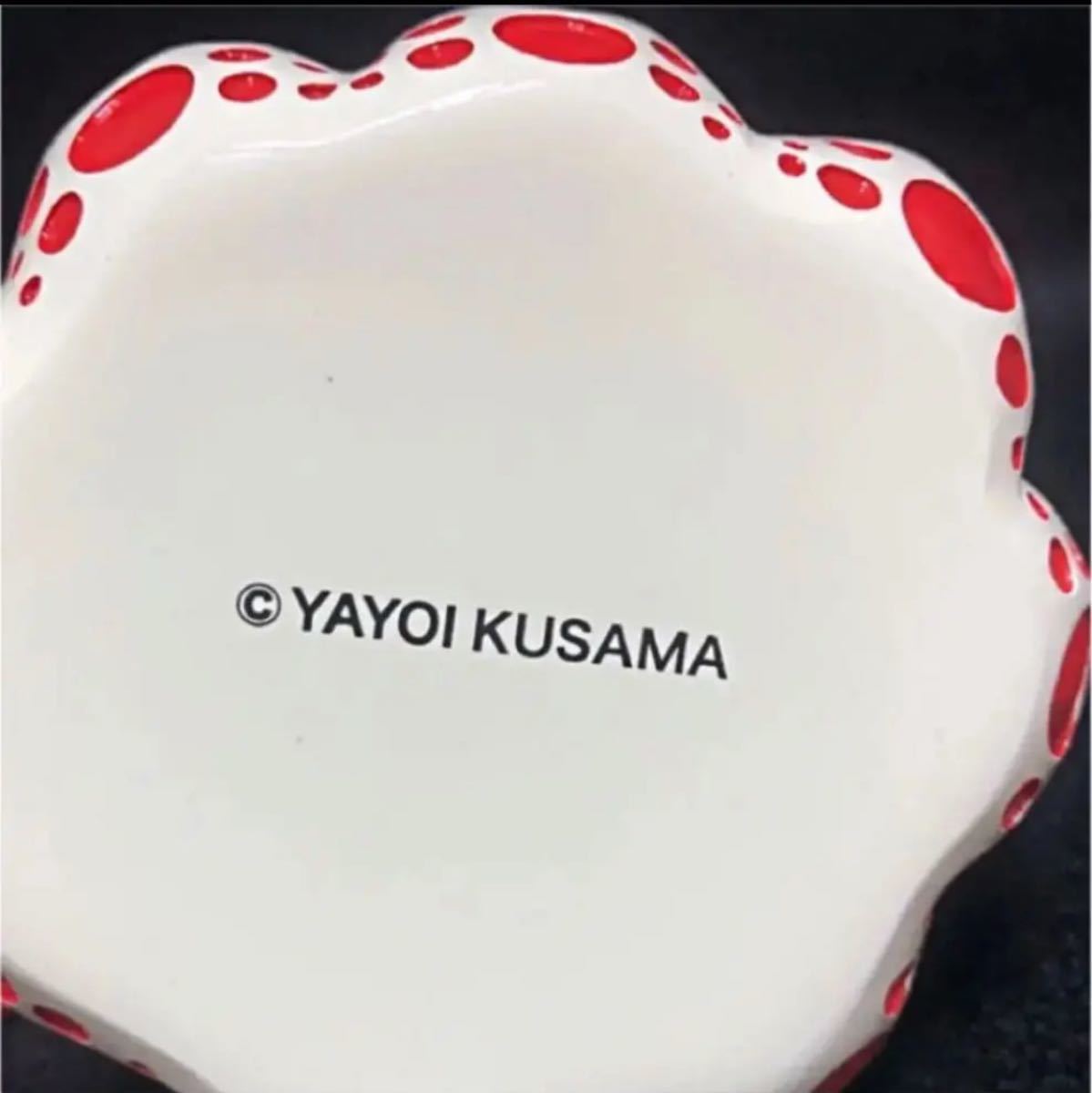 草間彌生】オブジェ 箱付き 新品 / 草間弥生 ペーパーウエイト Moma