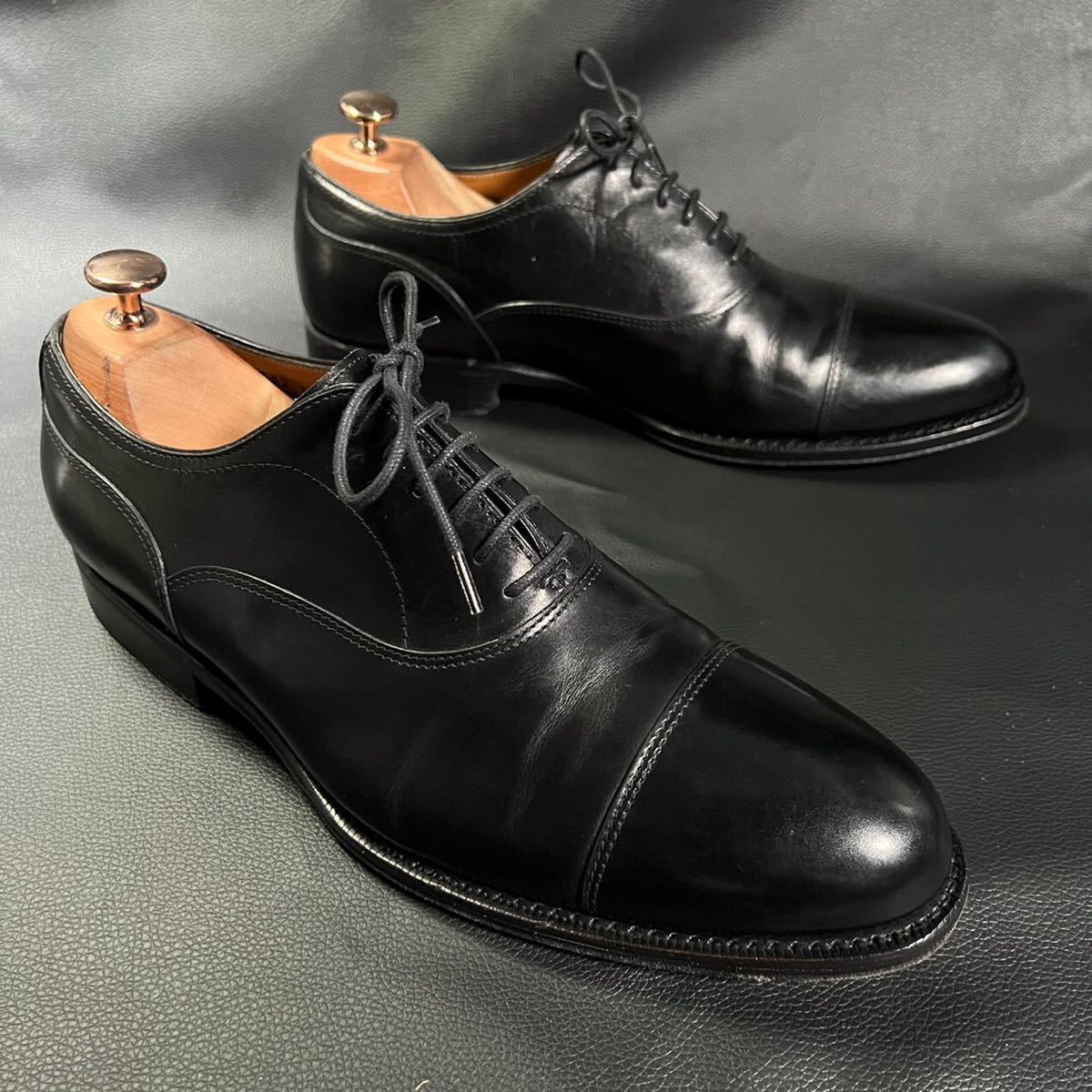 【美品】JALAN SRIWIJAYA ジャランスリウァヤ　革靴　ビジネスシューズ　ストレートチップ　41 26.0cm 黒　ブラック　メンズ