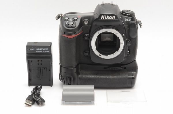 セールの激安通販 【美品】Nikon 標準ズームレンズ + D300ボディ デジタルカメラ