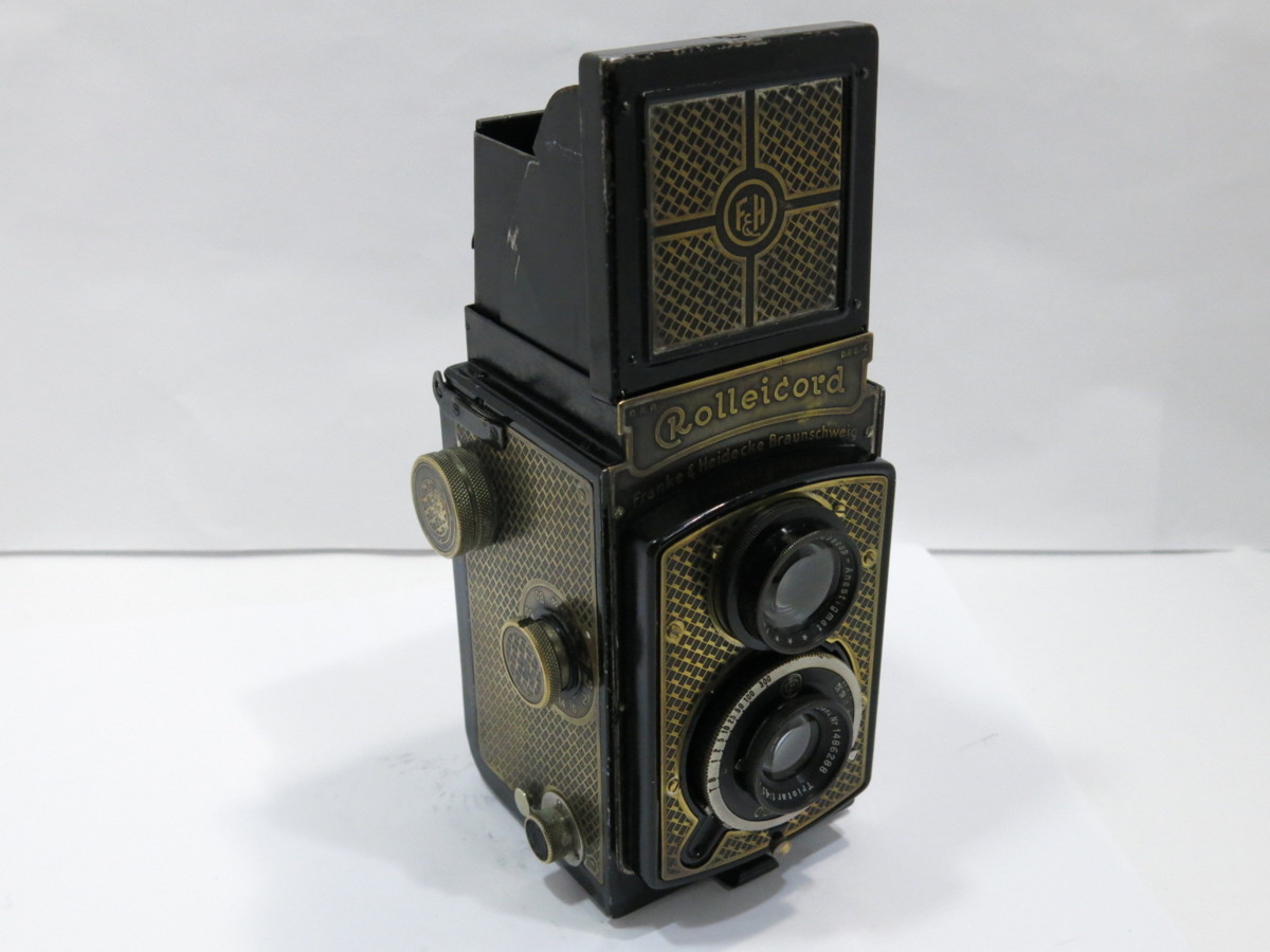 Yahoo!オークション - 【 二眼レフ 】 Rolleicord Triotar 7.5 Yahoo!オークション - 【 二眼レフ 】 Rolleicord Triotar 7.5