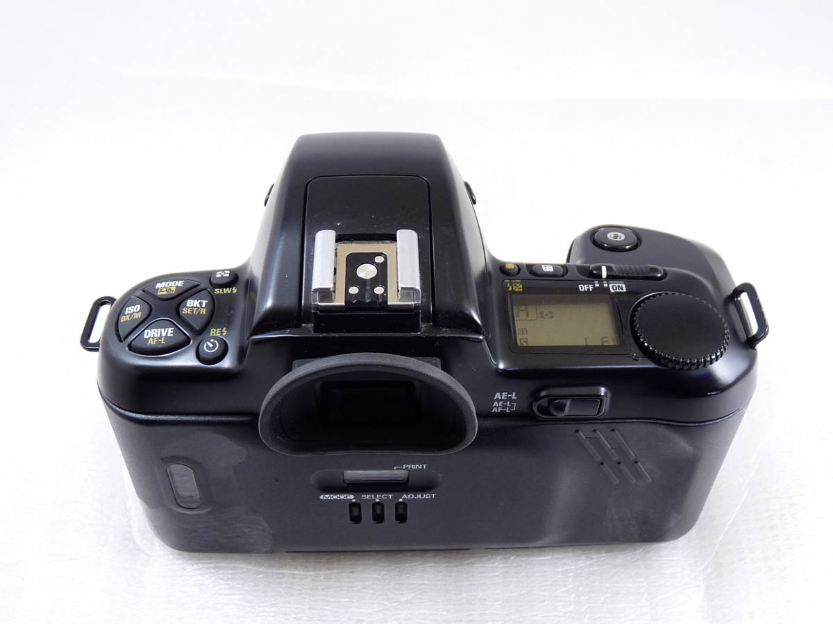 【完動品】Nikon F601 QUARTZ DATE ボディー. フィルム AF 一眼レフカメラ _画像5