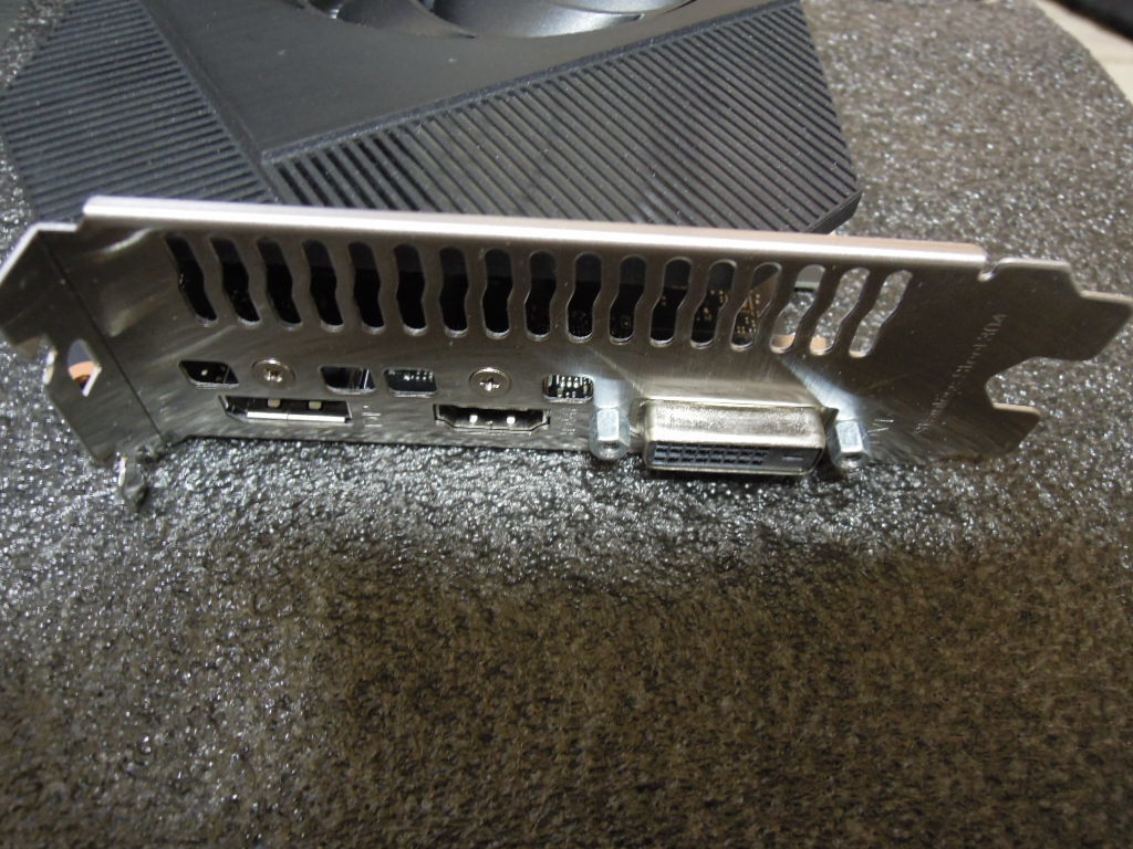ASUS PH-GTX1650-O4GD6 美品 | clinicamedicasantapaulina.com.br
