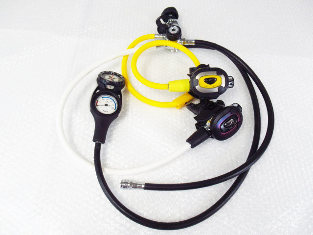 OH済み TUSA ツサ RS681 レギュレータ ダイビング重器材 【25%OFF
