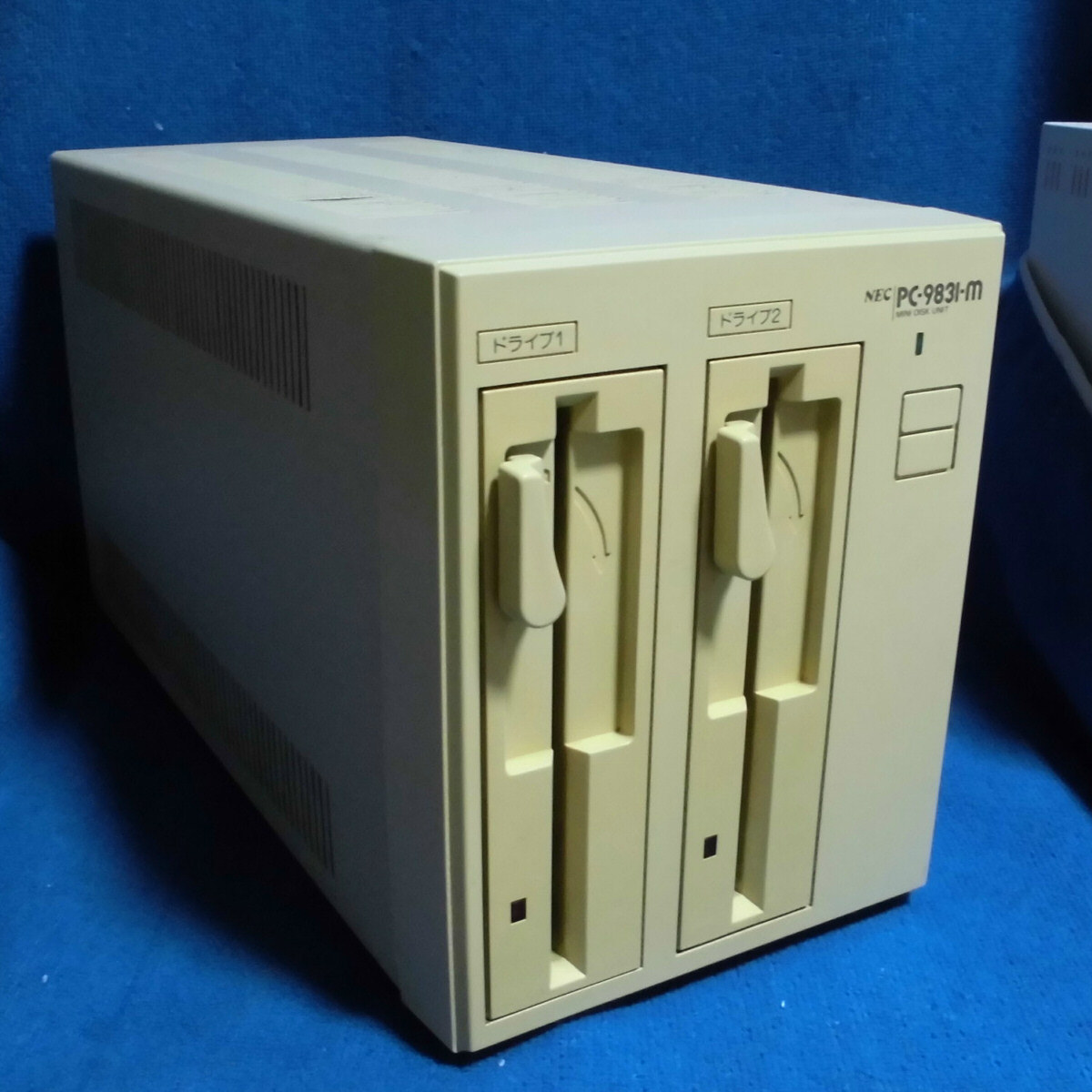 Yahoo!オークション - 【べじ太】NEC PC-9831-MW 外付け 5インチ Yahoo!オークション - 【べじ太】NEC PC-9831-MW 外付け 5インチ