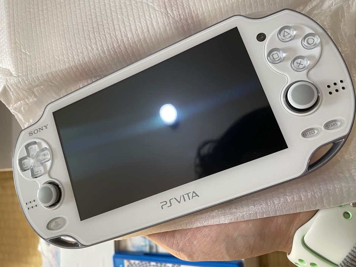 PlayStation Vita 初音ミク Limited Edition 3G/Wi-Fiモデル