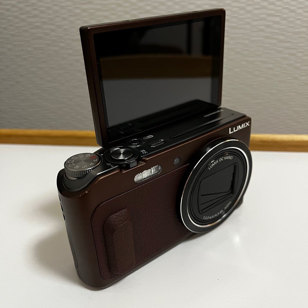 Panasonic LUMIX DMC-TZ57-T 自撮りカメラ 180度回転液晶 Panasonic LUMIX DMC-TZ57-T 自撮りカメラ 180度回転液晶