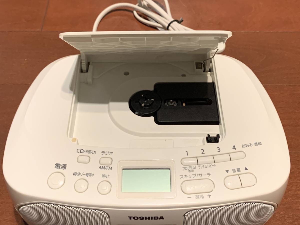 TOSHIBA CUTEBEAT TY-C12 CD ラジオ　外部入力付　2014年製_画像3