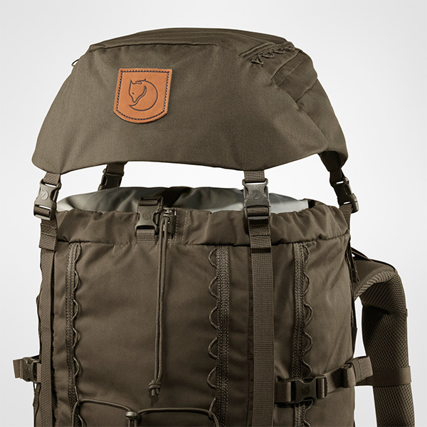 送料無料】FJALL RAVEN フェールラーベン Singi 48 + Side Pocket x2