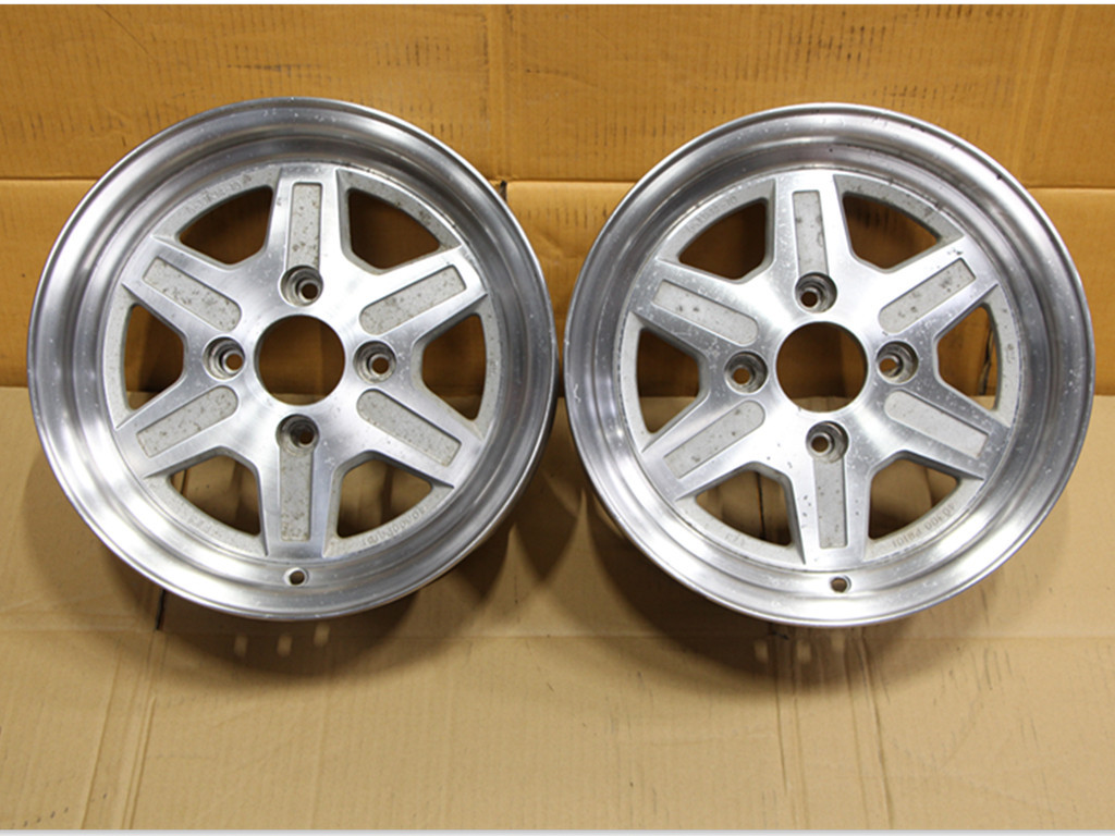 A615 希少 絶版 当時物 TOPY NISSAN 日産 フェアレディZ 純正 14X6J+10 PCD114.3 2本 品番 40300 P8101 S30 S130 240Z 260Z 280Z 280ZX_画像1