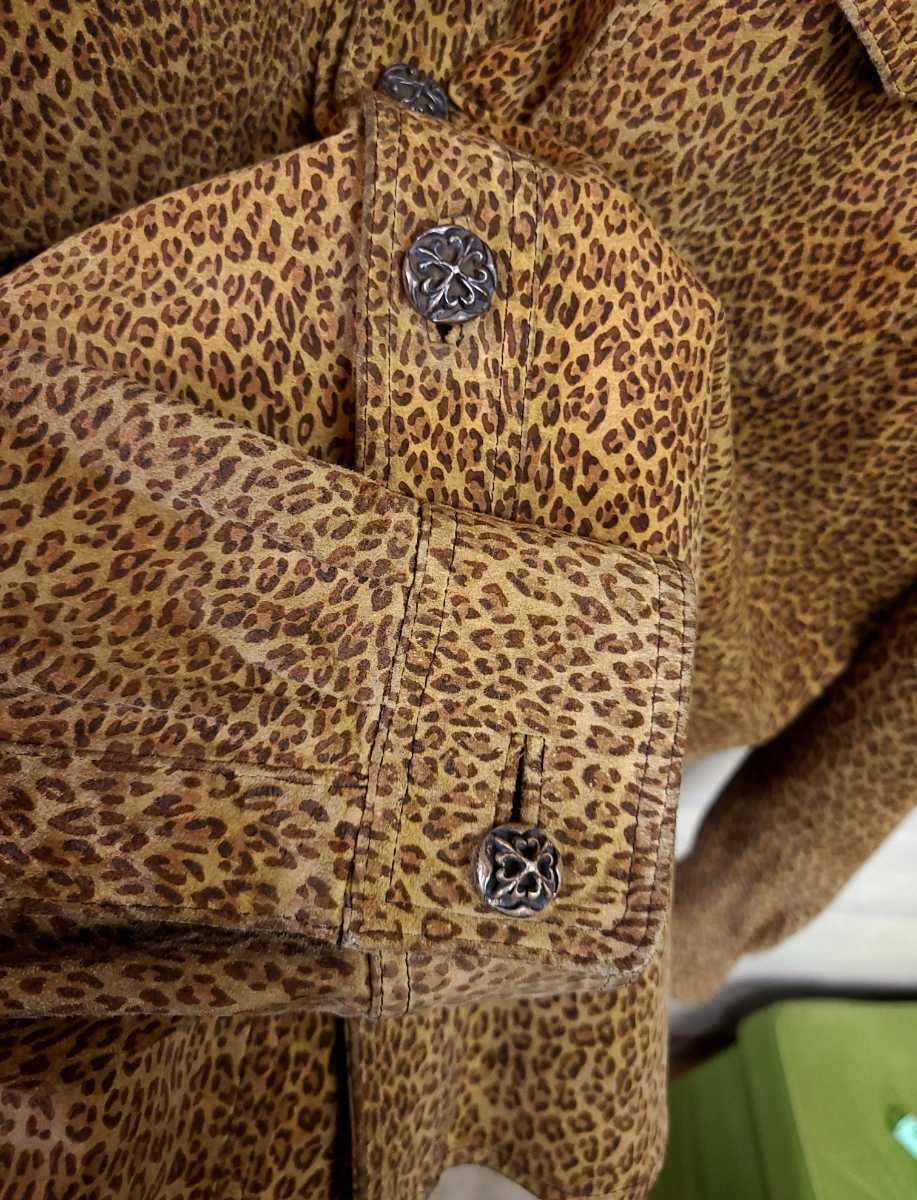 A&G エーアンドジー アメリカ製 レザーシャツ ジャケット シルバー金具 クロスパッチ SV925パーツ ボタン 釦 豹柄 レオパード メンズS AG_画像4