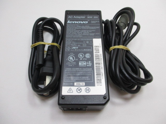AD30154* Lenovo lenovo*AC adaptor *92P1109* with guarantee! prompt decision!